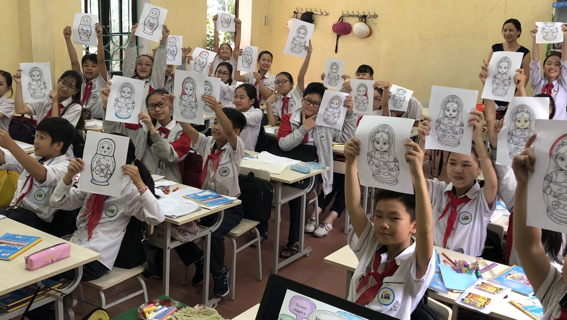 Học tiếng Nga qua truyện cười theo từng giai đoạn